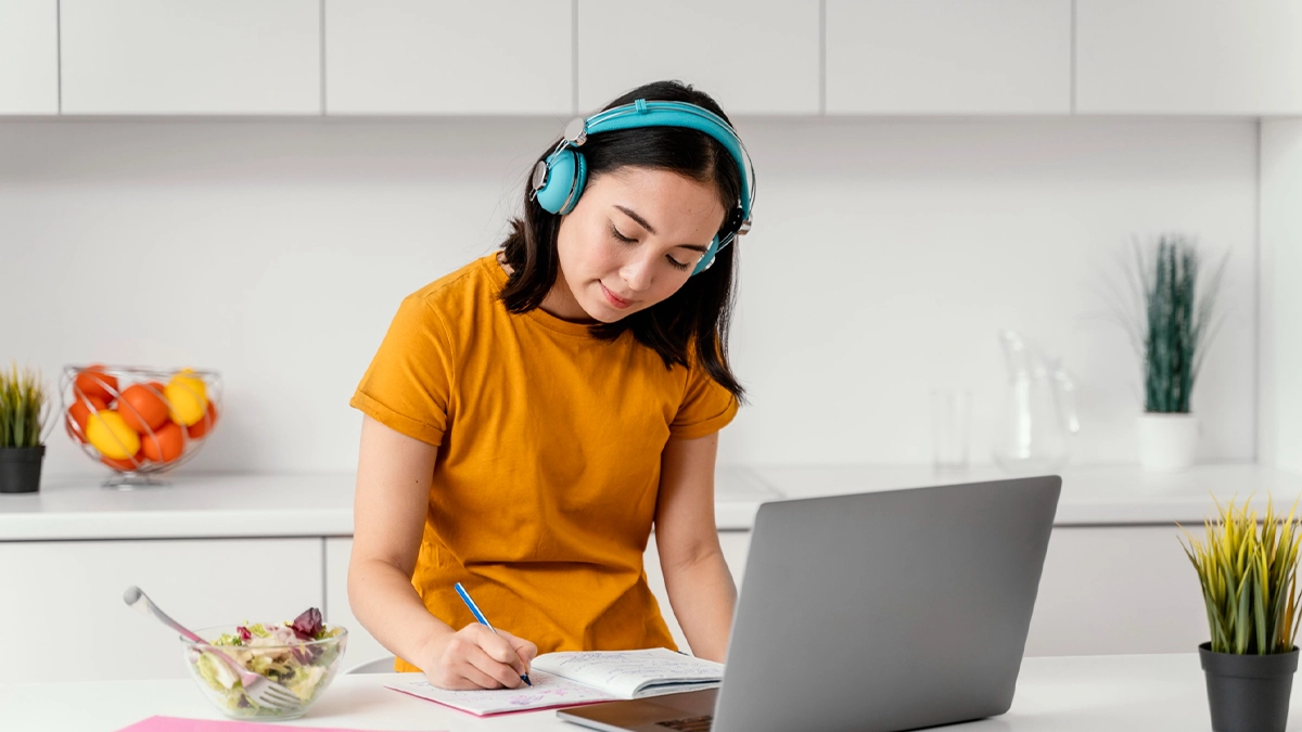 Girl studying online using youlearn ai