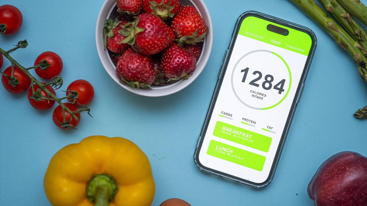 tracking your meals and progress with cal ai