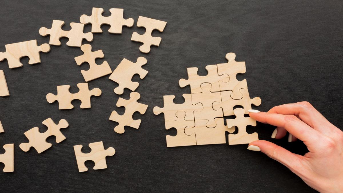 Different puzzle games on linkedin games